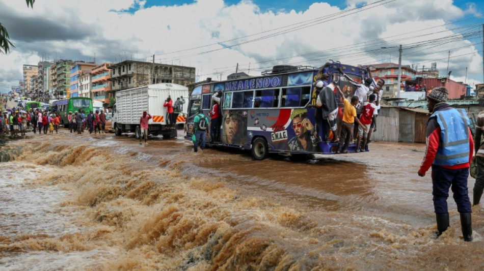 Pluies diluviennes au Kenya: 10 morts dans des inondations à Nairobi