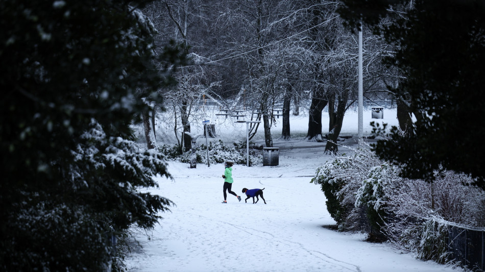 Maltempo: Liverpool-United si gioca nonostante la neve