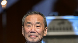 Murakami dice que fue un "pésimo estudiante" al recibir un título honorífico de su universidad