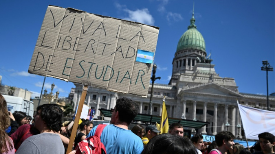 Diputados argentinos mantienen veto de Milei a ley de presupuesto universitario