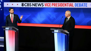 Los candidatos a la vicepresidencia de EEUU defienden en su debate a Trump y Harris