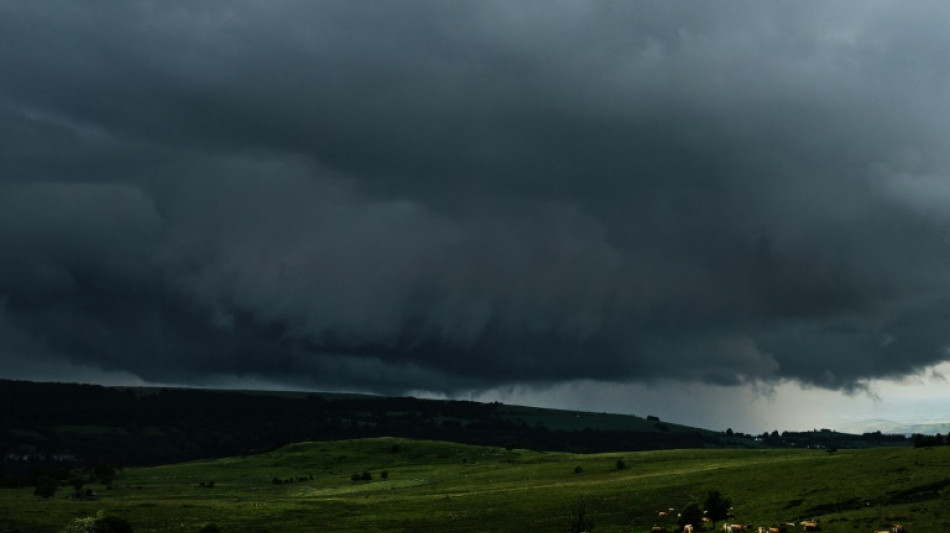 Cinq départements normands et du Centre en vigilance orange "pluie inondation"