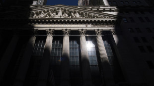 Wall Street apre in rialzo, Dj +0,02%, Nasdaq +0,49%