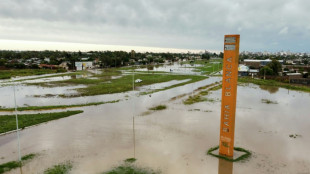 Sobe para 12 o número de mortos por tempestade em cidade portuária na Argentina