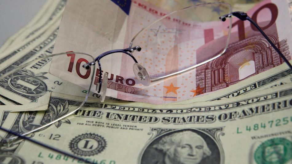 Euro poco mosso a 1,0941 dollari