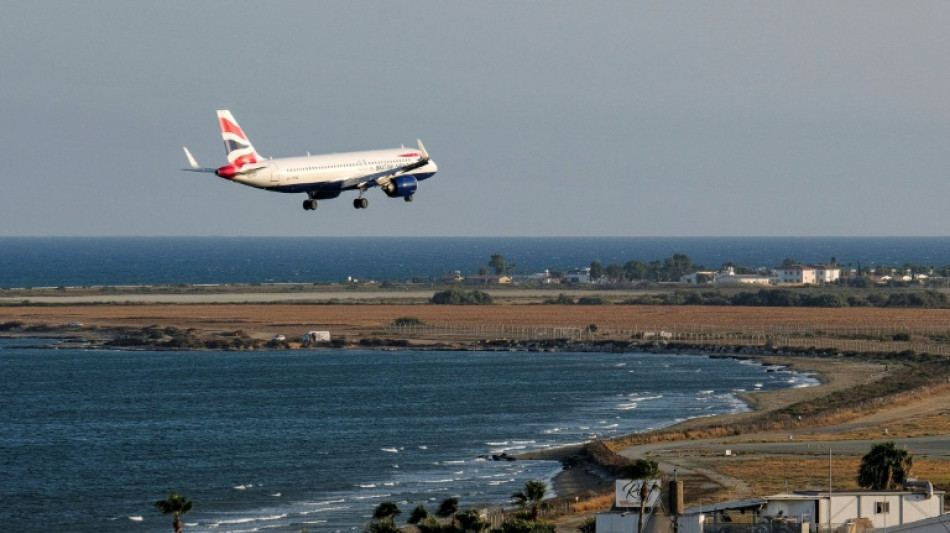 IAG, casa matriz de British Airways e Iberia, reduce sus pérdidas trimestrales por la reanudación del tráfico