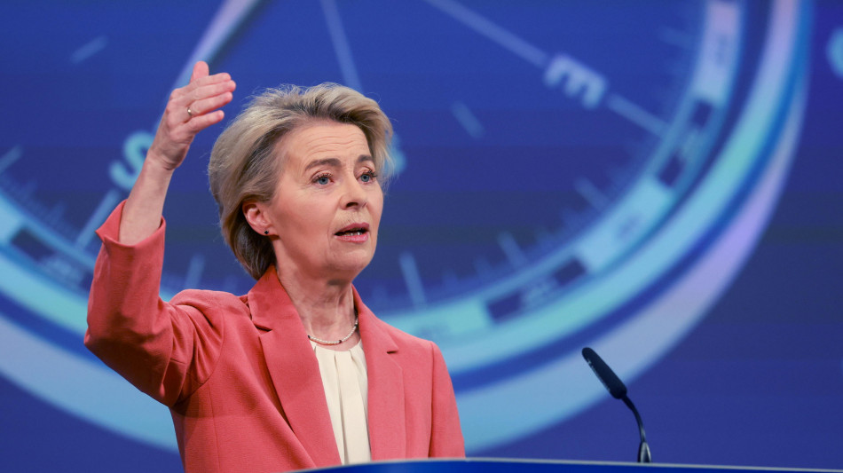 Von der Leyen, 'se colpita dai dazi l'Ue risponderà'