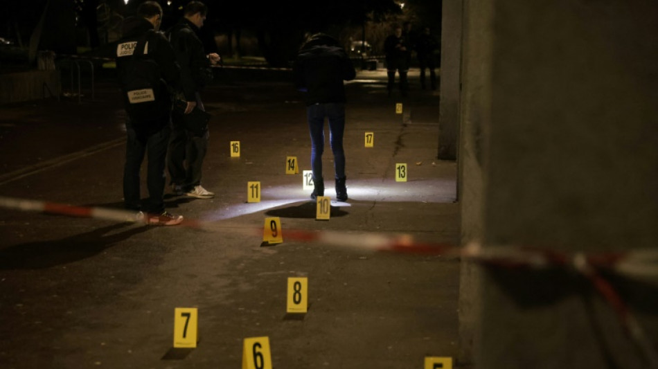 Une grenade lancée dans un bar à Grenoble: une douzaine de blessés, dont plusieurs graves