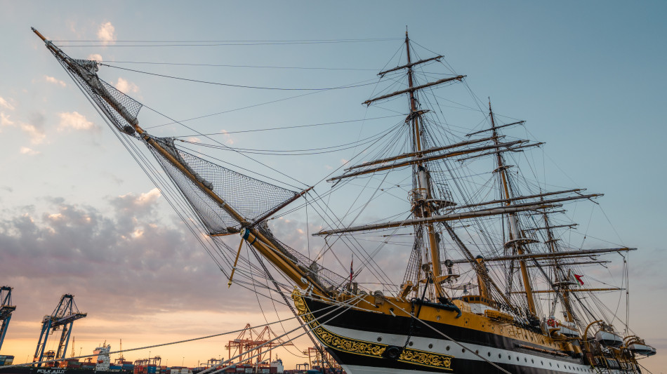 L'Amerigo Vespucci è a Gedda, al via 33/ma tappa tour mondiale