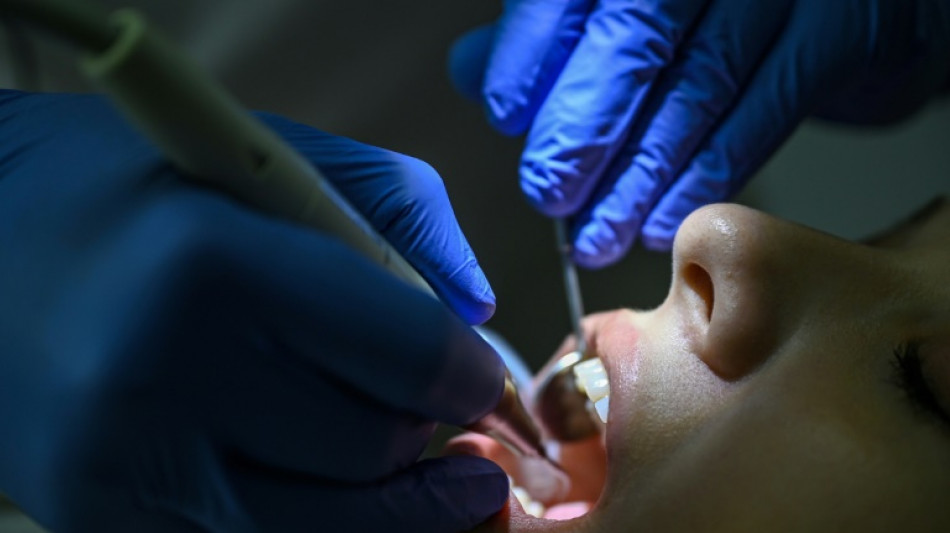 "¿Qué te han hecho?": La otra cara del turismo dental en Turquía, en pleno auge