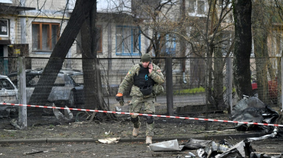 Zelensky pede ao Ocidente mais sistemas de defesa após bombardeios russos contra Kiev