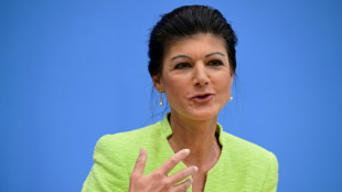 Wagenknecht fordert 14 Euro Mindestlohn und höheren Spitzensteuersatz 