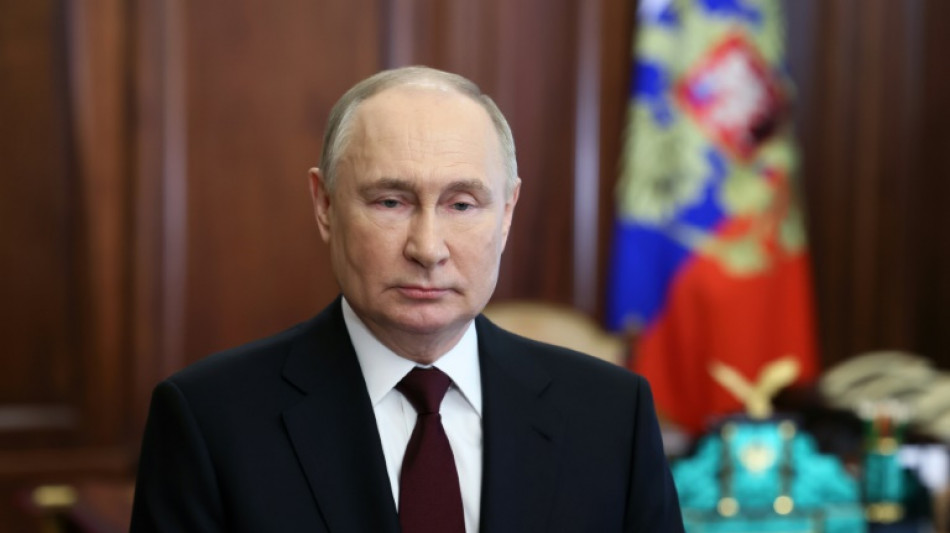 Putin pede aos russos que votem em um período difícil para o país