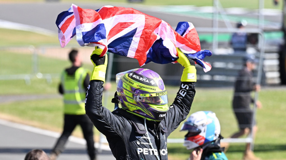 F1: Hamilton esulta 'non pensavo di tornare dove sono oggi'