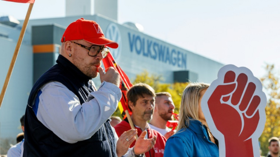 Volkswagen: le comité d'entreprise dénonce une "saignée" en préparation