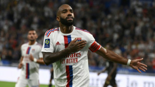 Ligue 1: Lyon et Lacazette s'imposent contre Ajaccio 2-1 en ouverture du championnat