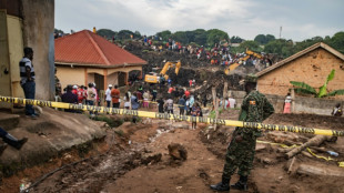 Effondrement d'une décharge en Ouganda: le bilan monte à 30 morts, selon la police