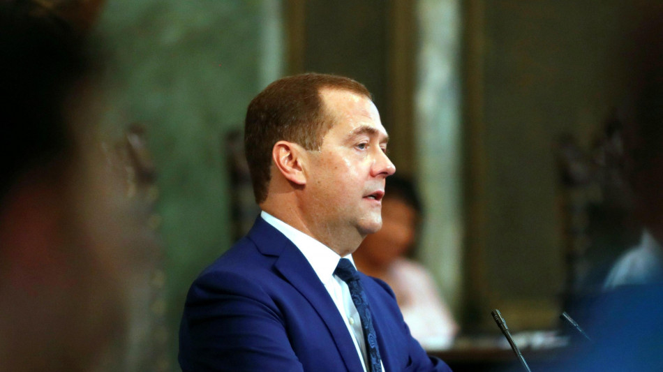 Medvedev, finalmente il porco Zelensky ha avuto una sberla