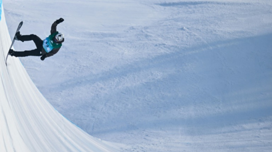 Snowboardeurs et réfugiés: des Afghans dévalent la piste de l'espoir