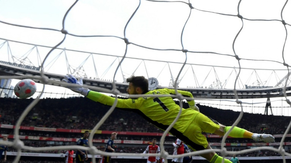 Angleterre: vainqueur de Manchester United, Arsenal met Tottenham sous pression