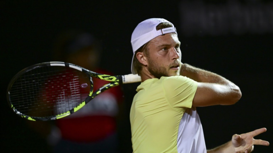 Muller vence Cerúndolo e evita semifinal totalmente argentina no Rio Open