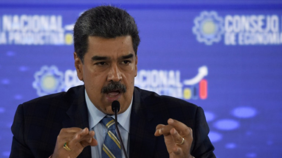 Maduro classifica de 'loucura' e 'desastre' decreto de Milei na Argentina