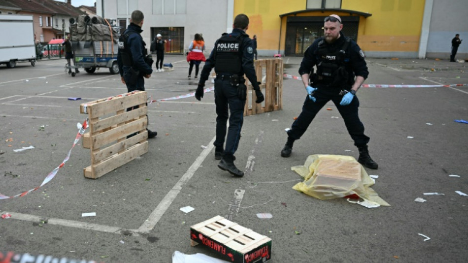 Attaque au couteau à Mulhouse: un mort, deux policiers gravement blessés