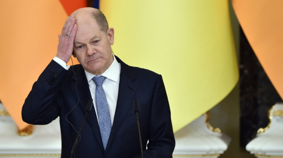 Ukraine: Scholz attendu à Moscou, timides espoirs d'éviter la guerre