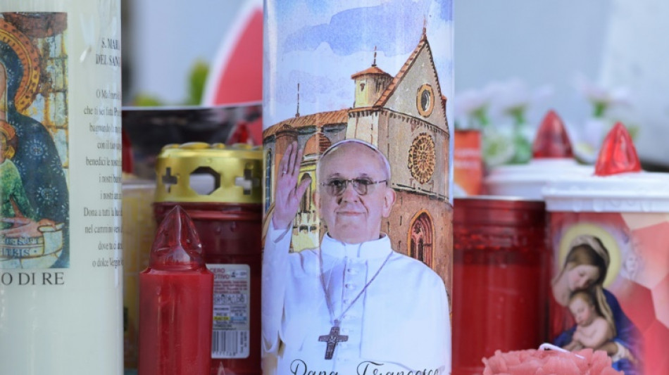 Le pape se dit "soutenu" par les prières et "l'affection" des fidèles