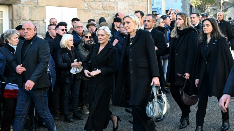 Le Pen, líder histórico de la ultraderecha francesa, enterrado bajo un fuerte despliegue de seguridad