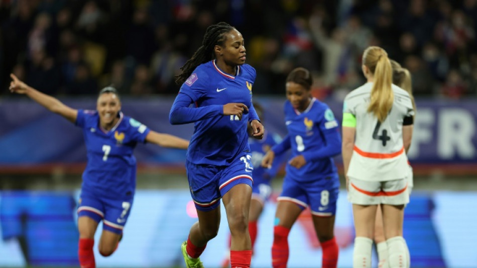 Ligue des nations féminine: les Bleues enchaînent contre l'Islande