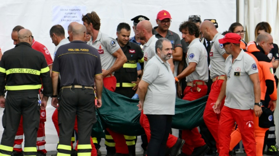 Sicile: deux corps retrouvés dans l'épave du super yacht