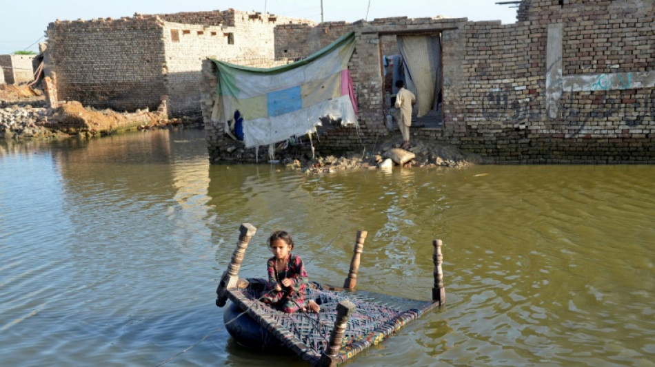 Floods to drag up to 9 million Pakistanis into poverty: World Bank