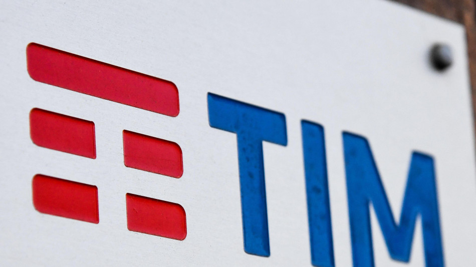 Cvc e Iliad spingono Tim in Borsa, +5% a 0,3 euro