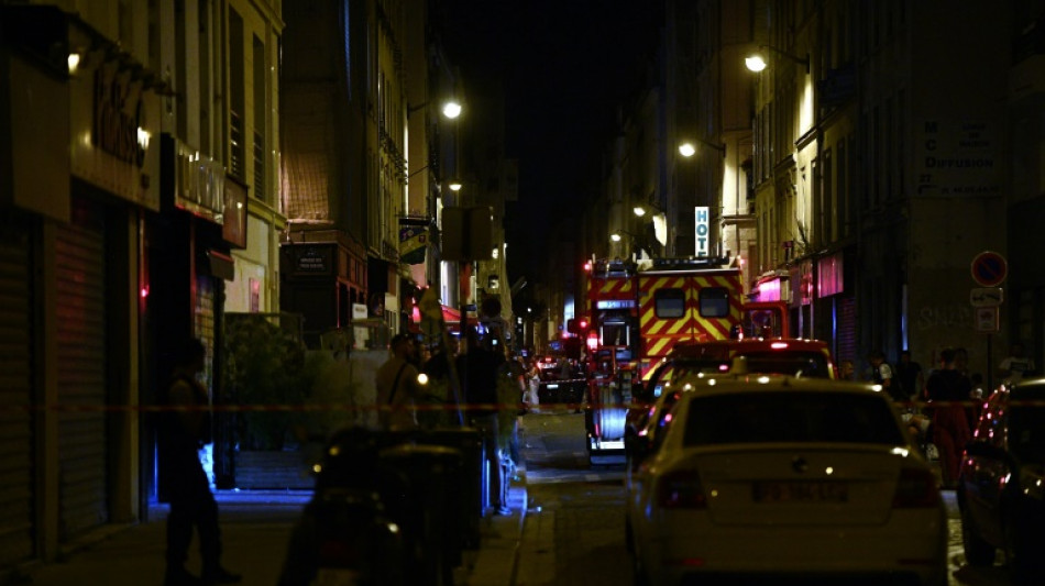 Fusillade à Paris: un mineur de 16 ans mis en examen et incarcéré