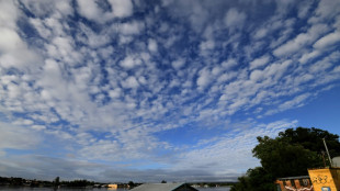 Hundreds of thousands at risk as Australian floods spread to Sydney