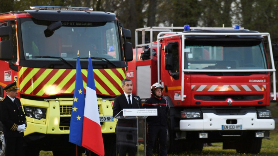 Incendies: le gouvernement renforce les moyens de lutte aériens et terrestres