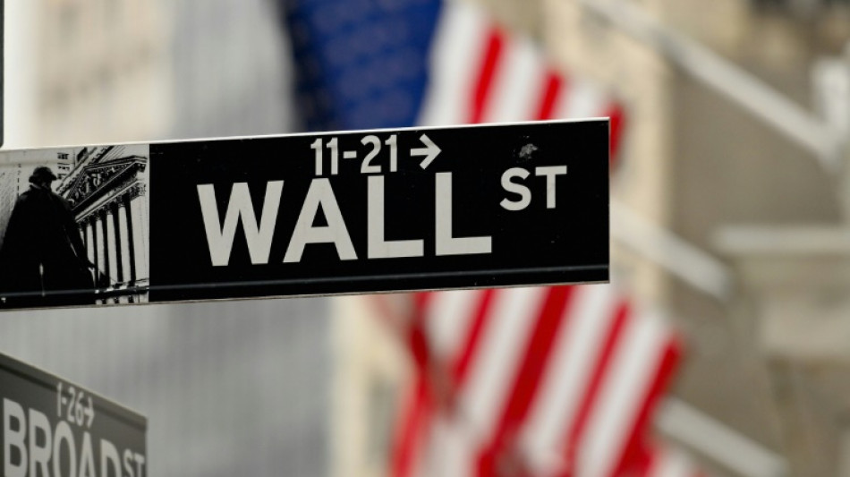 Wall Street termine en hausse, avec les résultats et l'espoir d'une Fed moins agressive