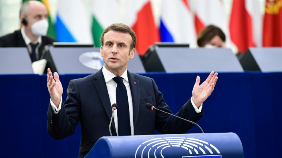 Macron plaide pour "une Europe puissance d'avenir", les élus doutent de sa capacité d'action