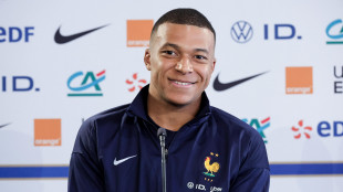 Anche Mbappé contro Le Pen, fermiamo estremisti alle porte