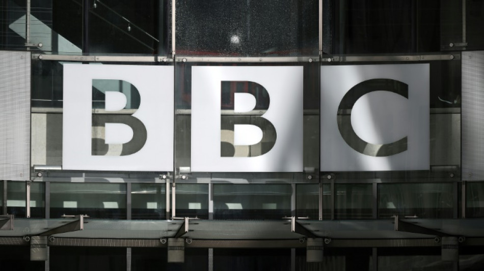 La BBC reprend son enquête contre son présentateur vedette Huw Edwards 