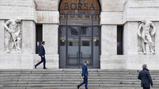 Borsa: Europa debole coi future Usa, Francoforte -0,4%