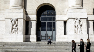 Borsa: Milano chiude in rialzo, Ftse Mib +0,45%