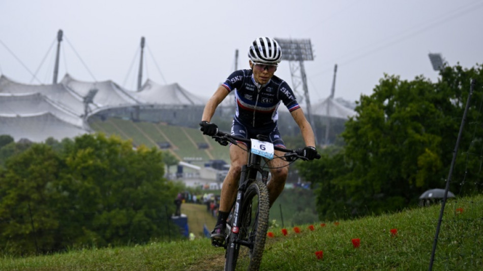 VTT: Loana Lecomte championne d'Europe devant Pauline Ferrand-Prévot, doublé français