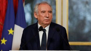 Immigration: Bayrou menace de remettre en cause les accords de 1968 avec l'Algérie