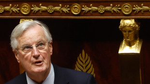 La mozione di sfiducia a Barnier fissata per domani alle 16