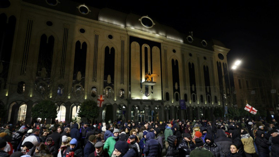 Detienen en Georgia a dos opositores en una manifestación que termina reprimida