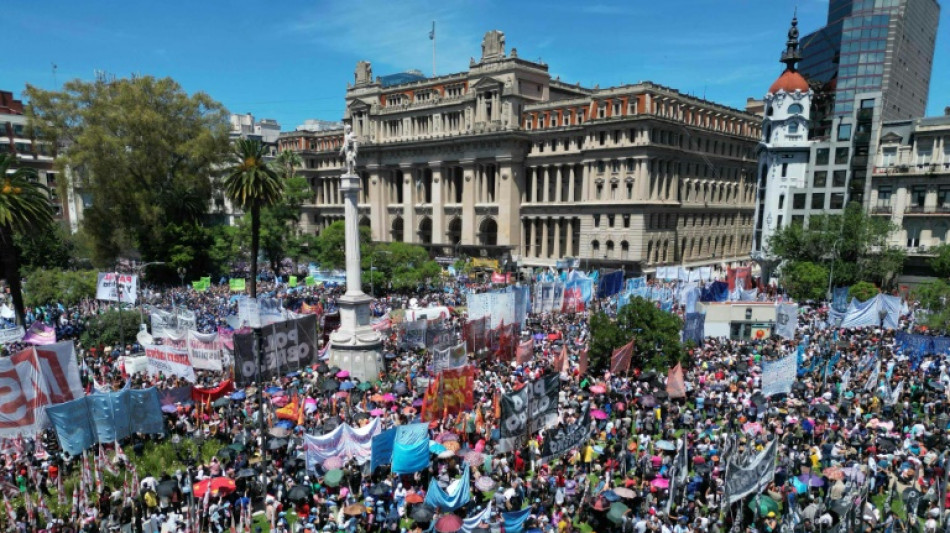 Principal central sindical argentina convoca greve geral contra Milei