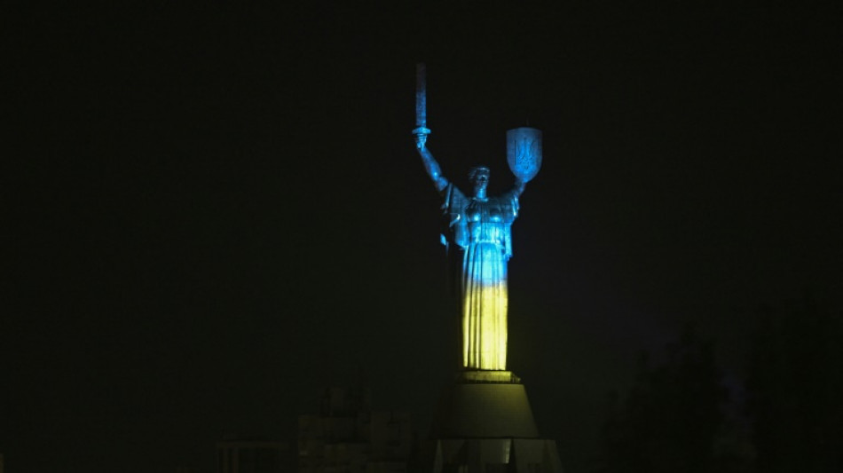 A Kiev, réouverture de la "Mère-Patrie" monumentale débarrassée des symboles soviétiques