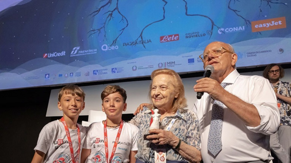 Premiata la giornalista decana, ha 83 anni e da 40 segue Giffoni